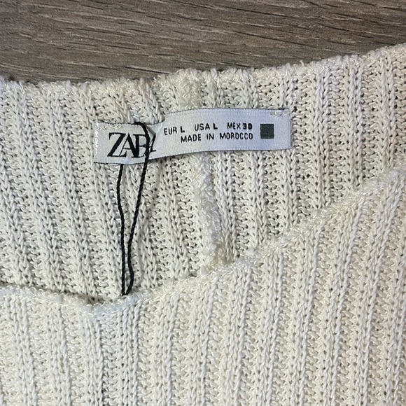 Zara size large ribbed white cap sleeve shirt - Picture 4 of 6